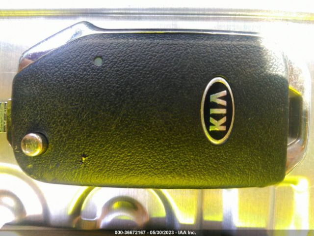 3KPF24AD7KE070814 KIA Forte Lxs