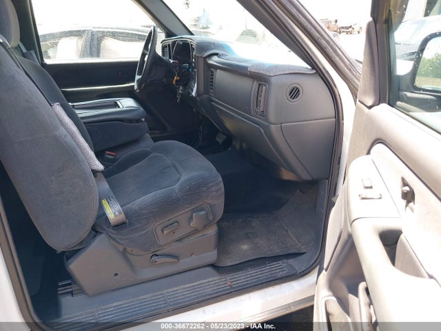 2001 CHEVROLET SILVERADO 1500 LS VIN: 2GCEC19T611322681