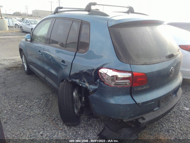 WVGAV7AX1HK021011 Volkswagen TIGUAN S