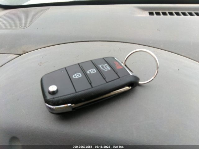 KNDJP3A52F7761690 KIA SOUL +