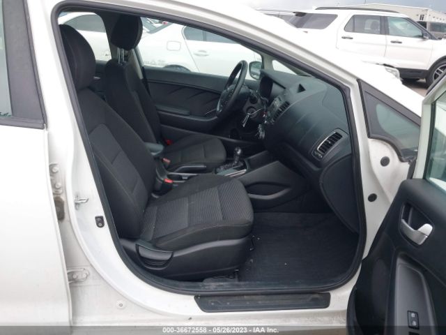 3KPFK4A79HE143166 KIA FORTE LX