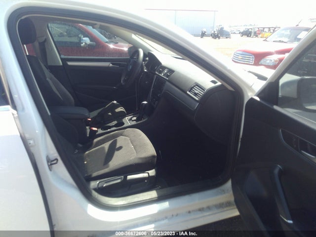 Volkswagen Passat 1.8t S 2016 1VWAT7A31GC042809 Image 5