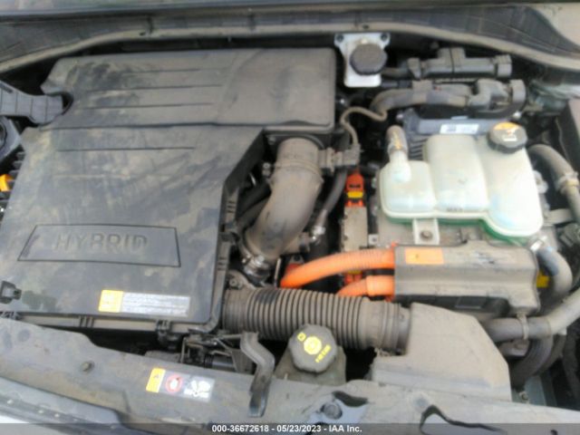 KNDCB3LC6H5058871 KIA NIRO LX