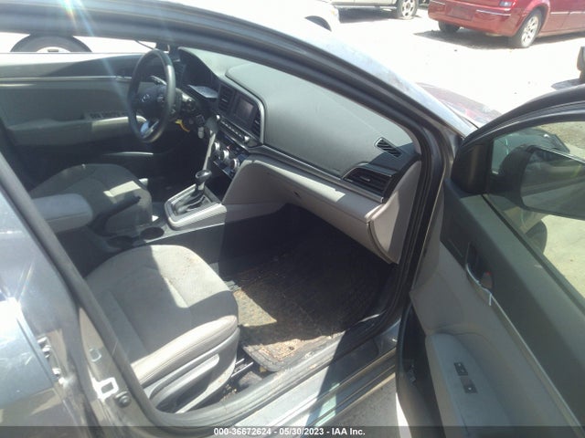 2019 HYUNDAI ELANTRA SE VIN: 5NPD74LF4KH495913