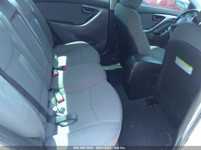 2015 HYUNDAI ELANTRA SE VIN: 5NPDH4AE8FH548691