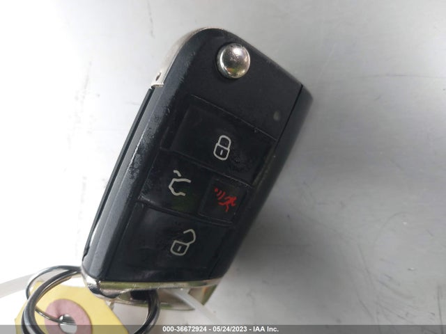 3VV3B7AX1MM070669 Volkswagen Tiguan Se/se R-line Black/sel