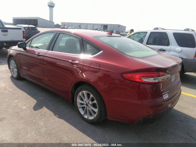 3FA6P0LU7KR221088 Ford Fusion Hybrid Se