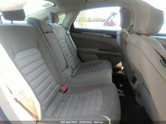 3FA6P0LU7KR221088 Ford Fusion Hybrid Se