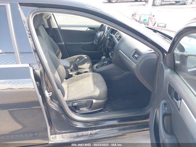3VWDB7AJ1HM208129 Volkswagen Jetta 1.4t Se