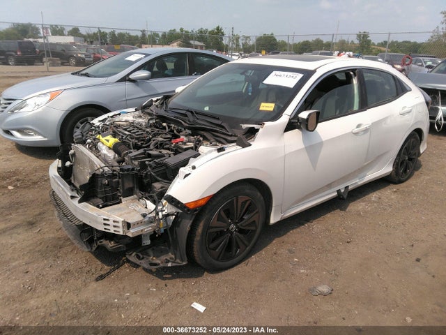 Honda Civic Hatchback Ex 2018 SHHFK7H5XJU205887 Image 2