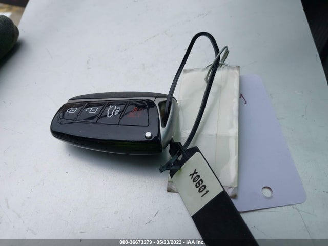 Hyundai Genesis 3.8l 2016 KMHGN4JE9GU118466 Image 3