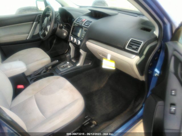 JF2SJAGC7JH532295 Subaru Forester Premium