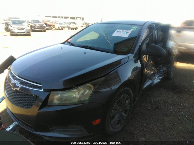Chevrolet CRUZE LS 2014 1G1PB5SH2E7167931 Image 2