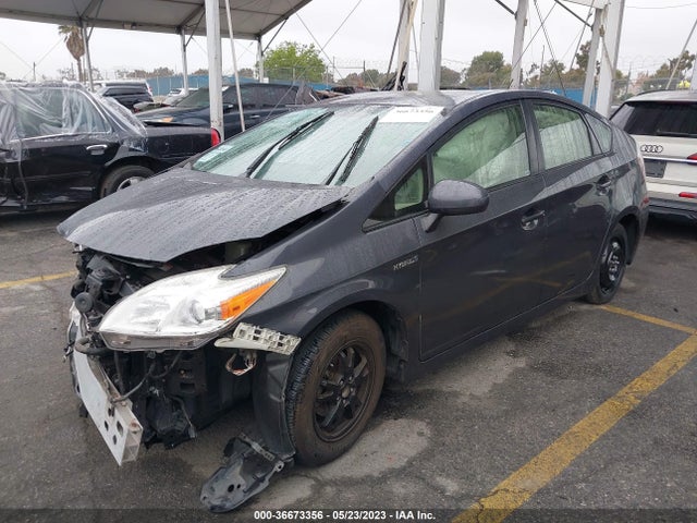 Toyota Prius Four 2015 JTDKN3DU5F1953217 Image 2