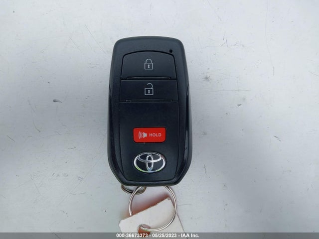 Toyota Corolla Cross Le 2022 7MUCAABG2NV012655 Image 3