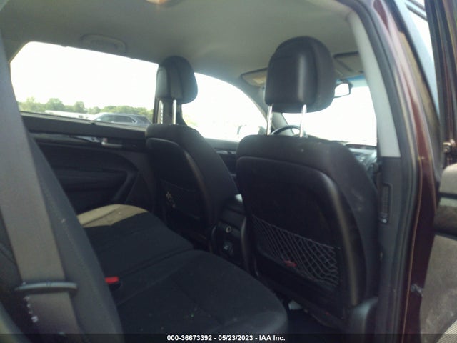 2014 KIA SORENTO LX VIN: 5XYKT4A79EG485310