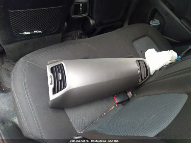 KNDPB3AC7E7634116 KIA Sportage Lx