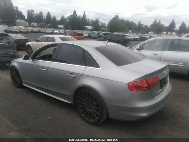 WAUFFAFL4FN030823 Audi A4 Premium Plus