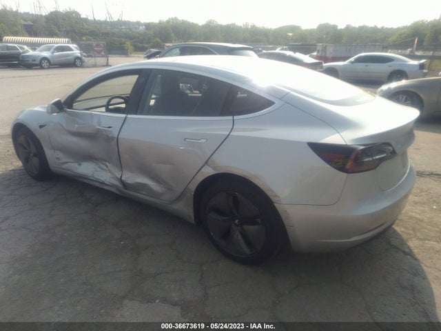 Tesla Model 3 Range Battery 2018 5YJ3E1EA6JF031598 Image 3