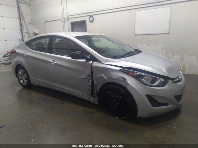2016 5NPDH4AE5GH664111 main image