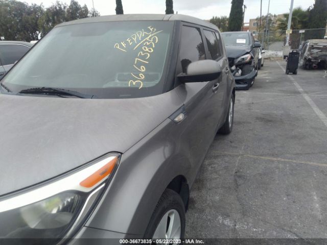 KNDJN2A28E7037653 KIA Soul Base