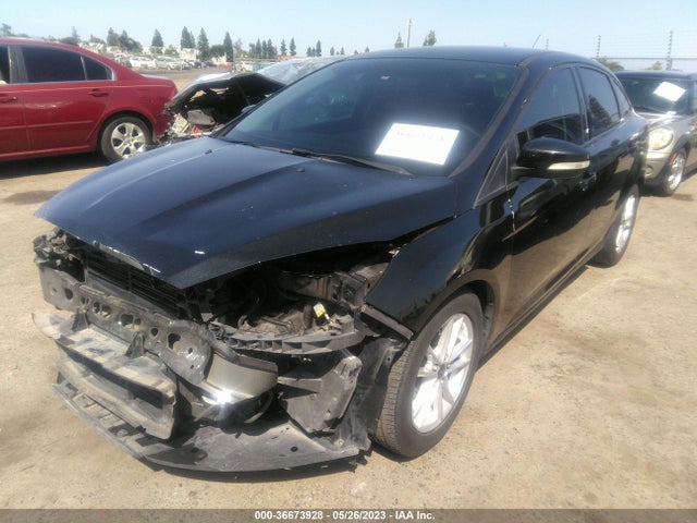 Ford FOCUS SE 2015 1FADP3F25FL387388 Image 2