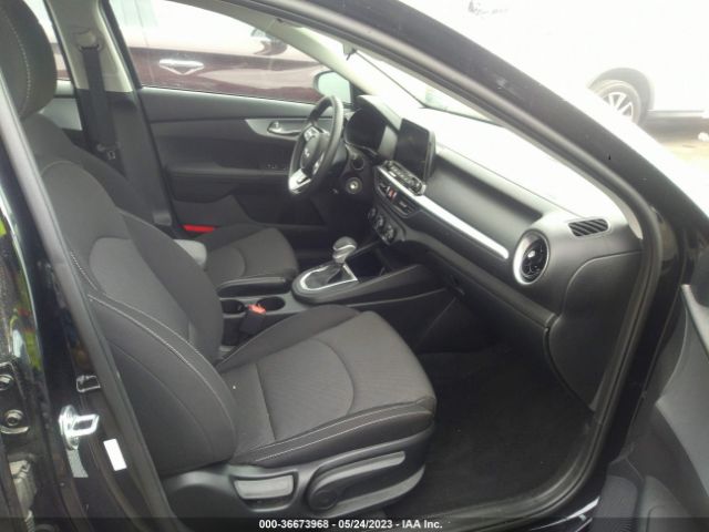 3KPF24AD9PE571128 KIA Forte Lxs