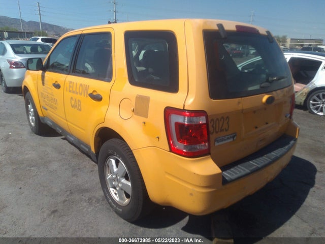 2012 FORD ESCAPE XLS VIN: 1FMCU0C70CKC47744