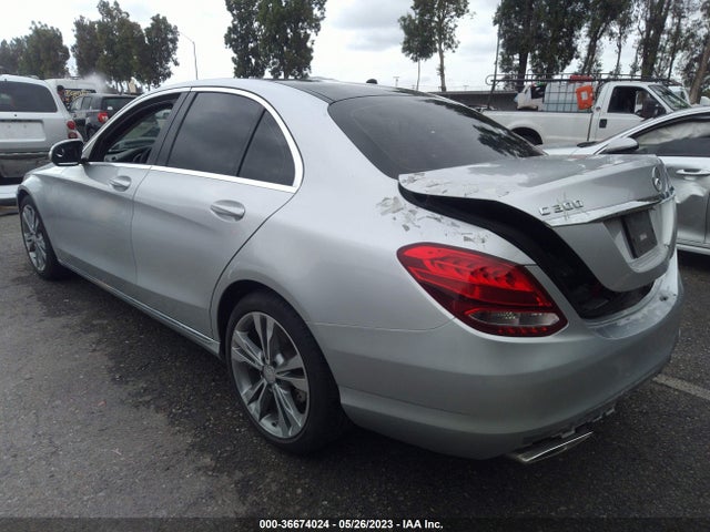 55SWF4JB1FU084919 Mercedes-Benz C-class C 300
