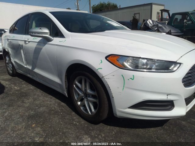 1FA6P0HD4F5130040 Ford FUSION SE
