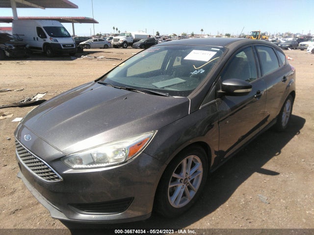 Ford FOCUS SE 2015 1FADP3K21FL343748 Image 2