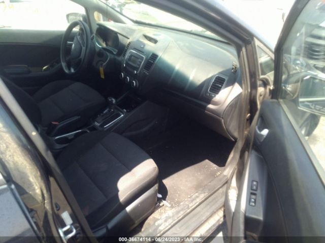 KNAFK5A83H5694717 KIA Forte5 Lx