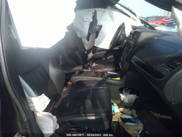 2C4RDGEG4JR201627 Dodge Grand Caravan Gt