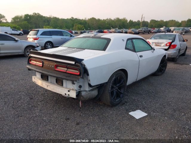 2C3CDZAG6HH610854 Dodge Challenger Sxt Plus