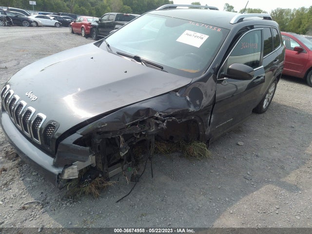 1C4PJLCB5FW771375 Jeep Cherokee Latitude