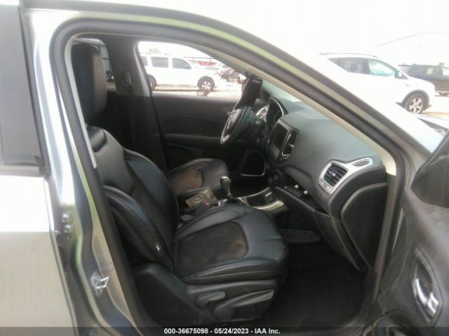 3C4NJCBB5HT671083 Jeep Compass Latitude