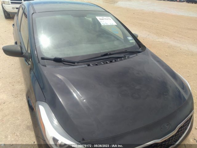 3KPFK4A70JE200277 KIA FORTE LX