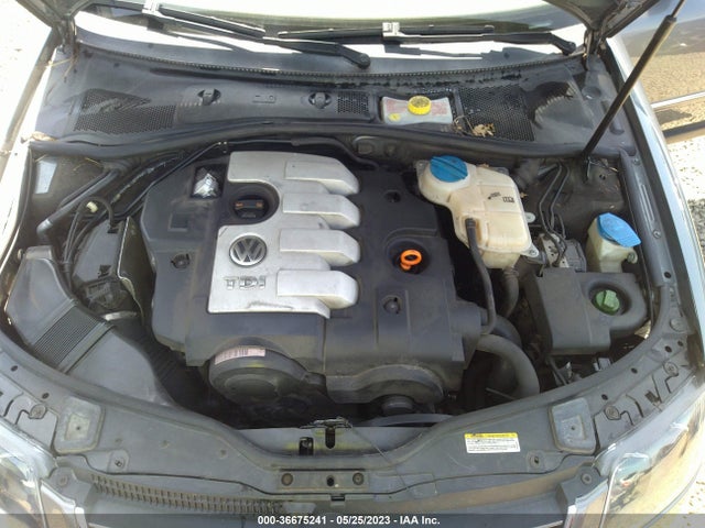 2005 VOLKSWAGEN PASSAT WAGON GLS VIN: WVWCE63B45E124832