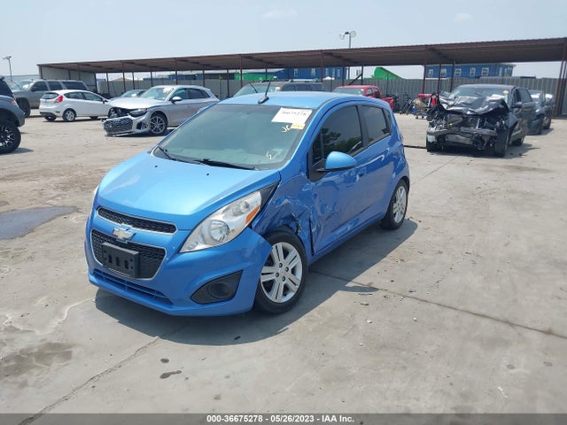 Chevrolet Spark Lt 2014 KL8CD6S98EC432835 Image 2