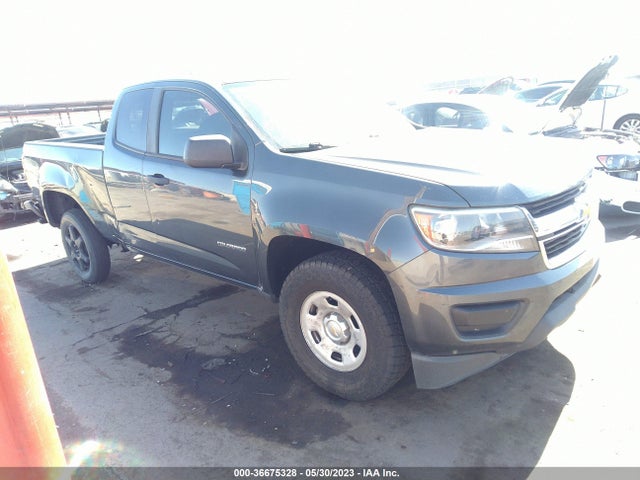 2016 1GCHSBEA5G1104207 main image