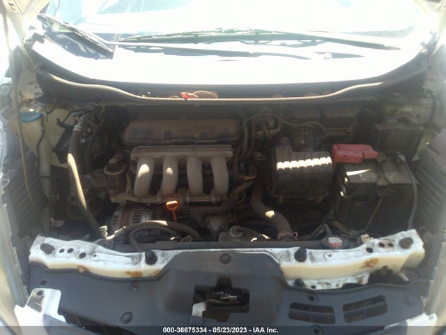 2010 HONDA FIT VIN: JHMGE8H24AC016317