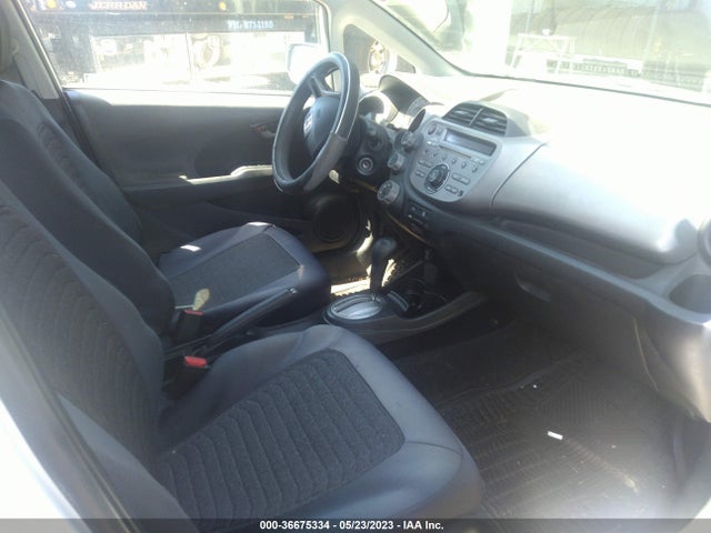 2010 HONDA FIT VIN: JHMGE8H24AC016317