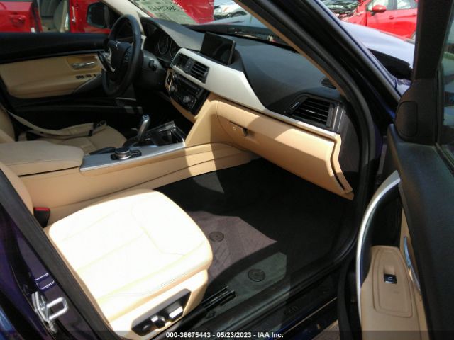 WBA8E1G32HNU16329 BMW 3 Series 320i