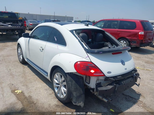 3VWJA7AT0FM631143 Volkswagen Beetle Coupe 2.0l Tdi W/sun/sound/nav