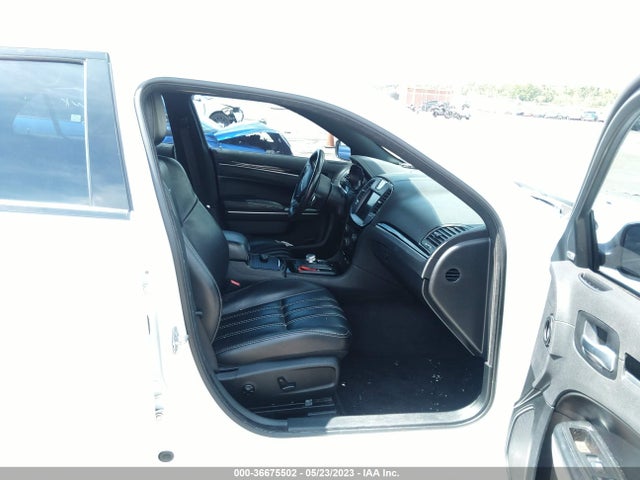 Chrysler 300 300s 2019 2C3CCABG2KH537945 Image 5