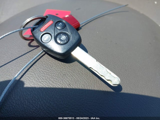 2004 HONDA ACCORD SDN LX VIN: JHMCM56384C027157