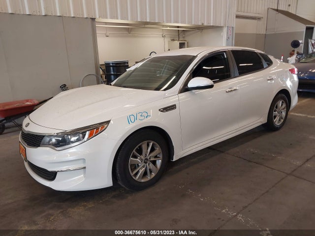 KIA Optima Lx 2017 5XXGT4L36HG151731 Image 2