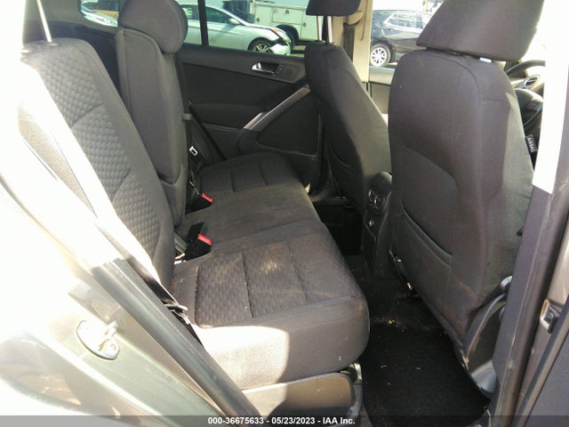 2009 VOLKSWAGEN TIGUAN SE VIN: WVGAV75N09W528310