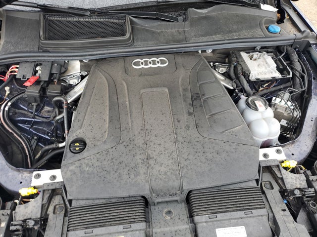 WA1LJAF76MD026390 Audi Q7 Premium Plus