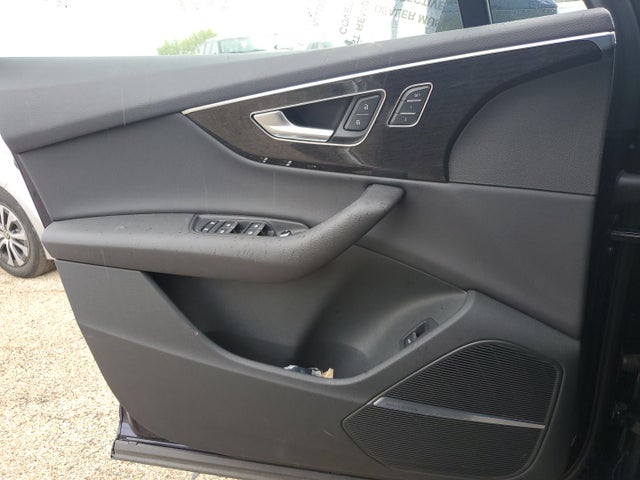 WA1LJAF76MD026390 Audi Q7 Premium Plus